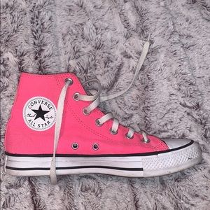 hot pink converse